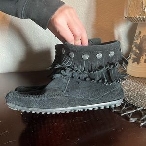 Minnetonka Booties